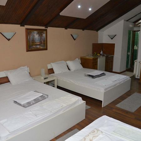 Lira Inn Ni エクステリア 写真