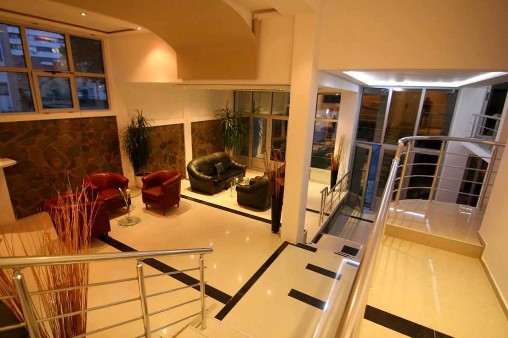 Lira Inn Ni エクステリア 写真