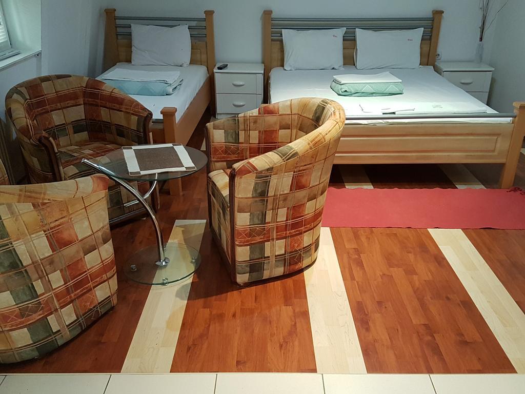 Lira Inn Ni エクステリア 写真