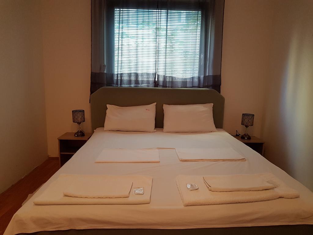 Lira Inn Ni エクステリア 写真