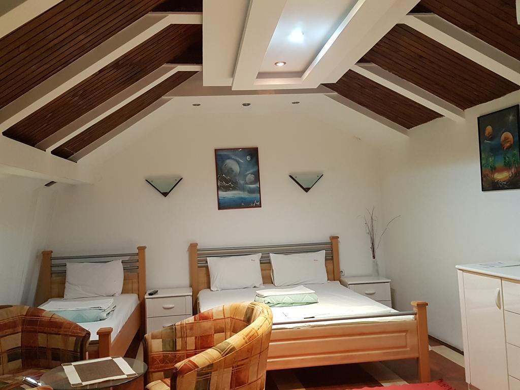 Lira Inn Ni エクステリア 写真