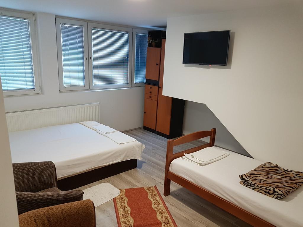 Lira Inn Ni エクステリア 写真