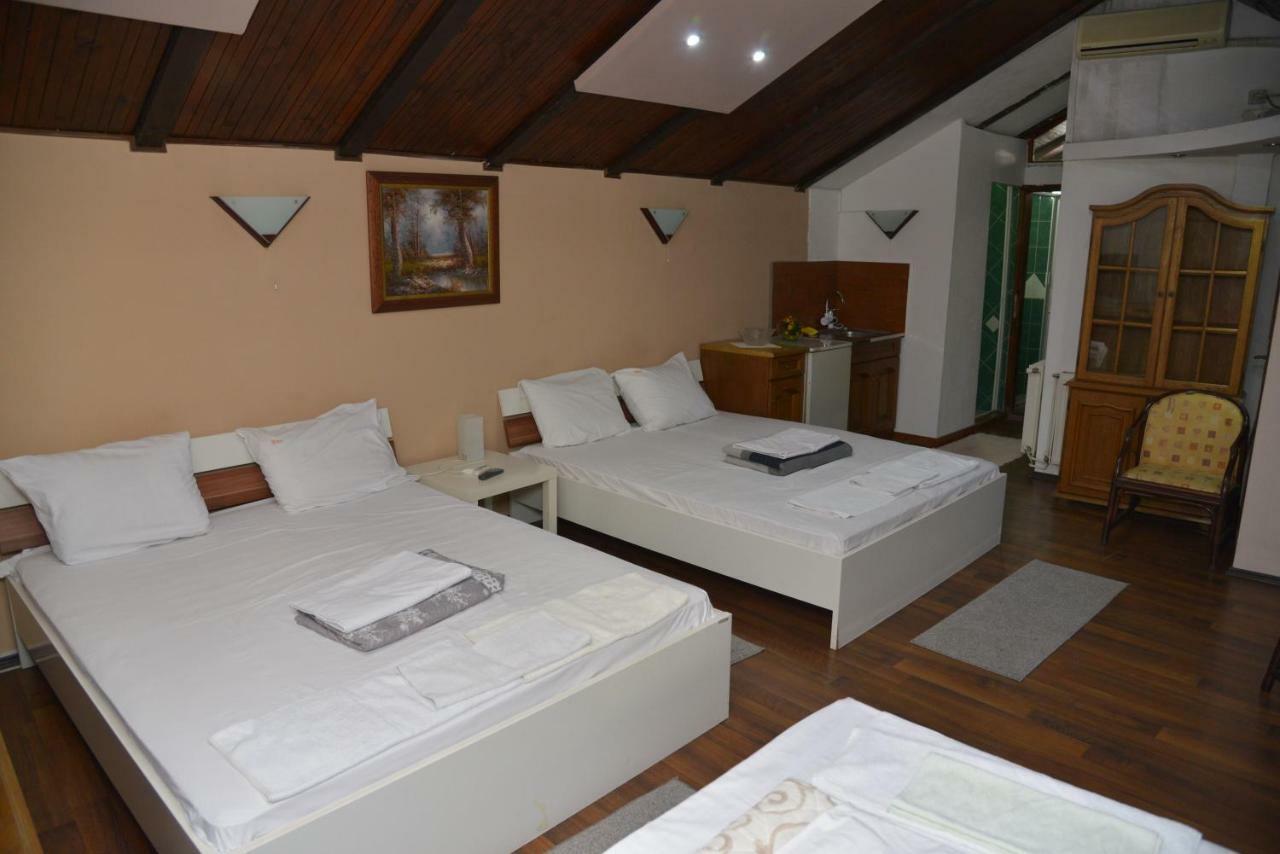 Lira Inn Ni エクステリア 写真